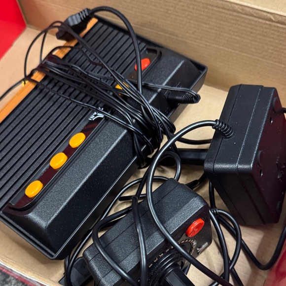 Atari Flashback 8 Console with Controllers - Picture 6 of 11